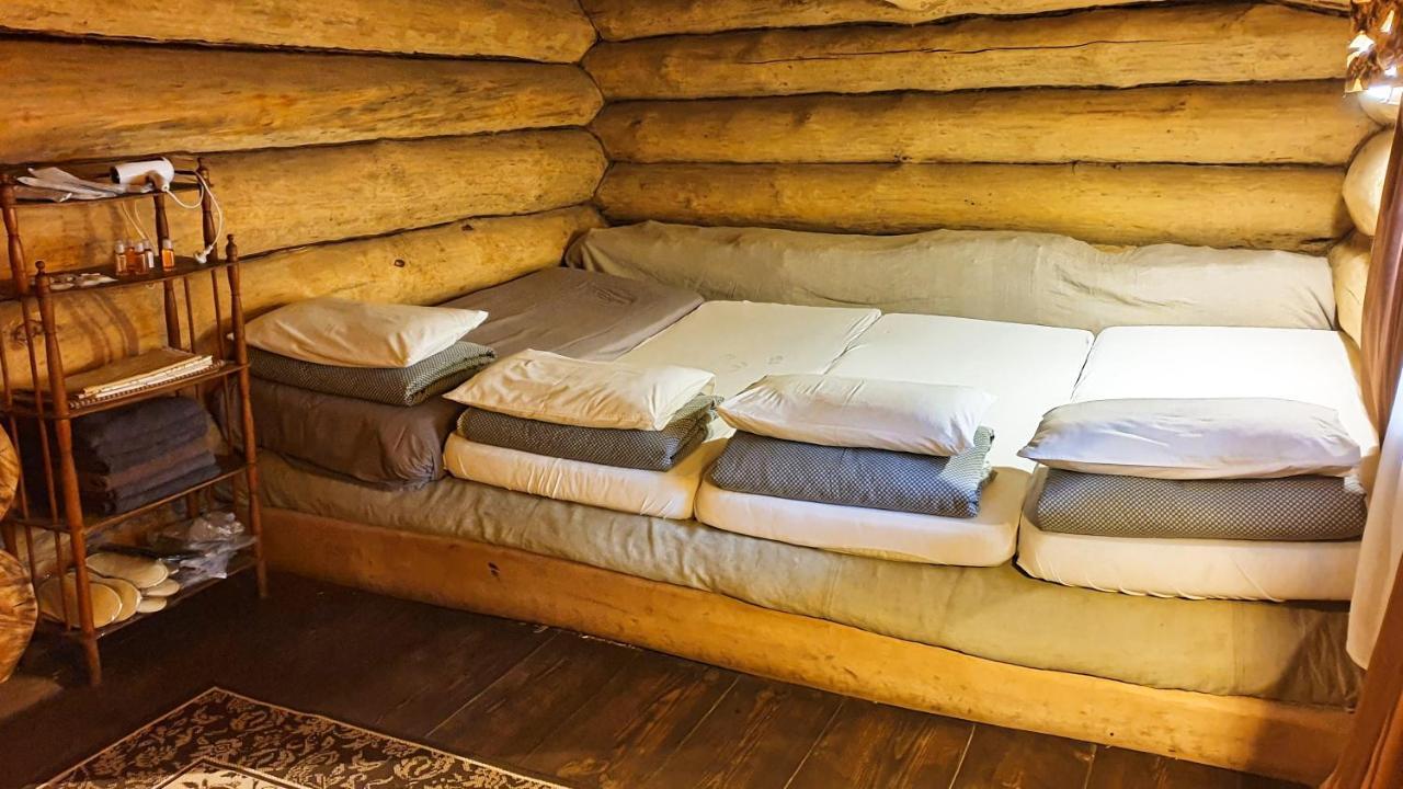 Forest Hut Stariy Prud Pylypovychi Exterior photo